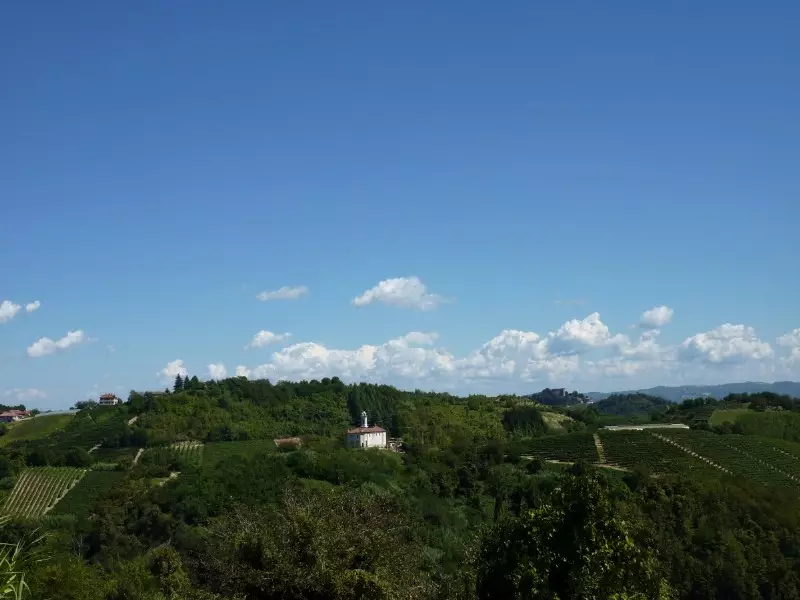 Il Santuario di Tavoletto: opera d&#39arte nel verde delle colline